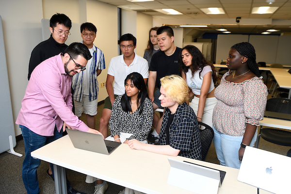 Prof. Oses teaching session